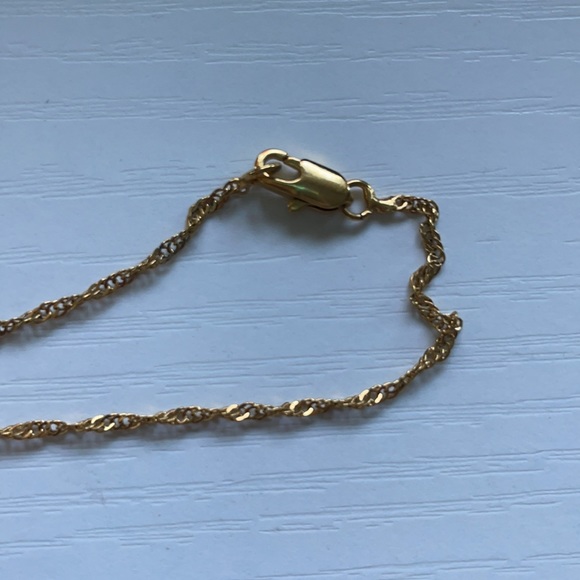 Vintage style gold tone fluted ribbed heart necklace - Picture 3 of 5